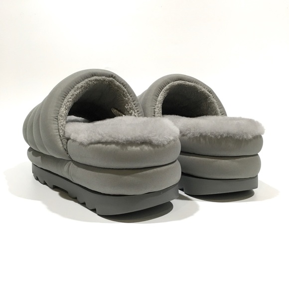 UGG Maxi Slide Platform Puffer Sandals -Grey -Women’s US 9 -NEW - Picture 5 of 7